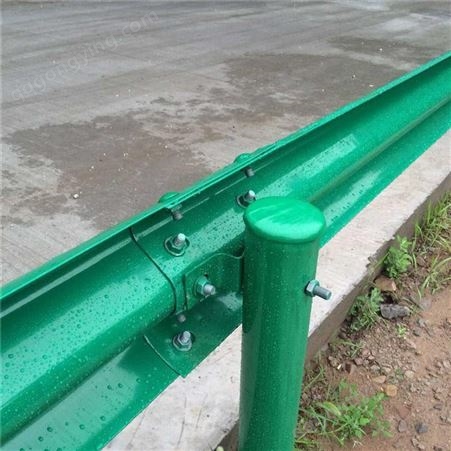 波形护栏厂家 重庆高速公里波形护栏 波形梁钢护栏 锌钢护栏 道路护栏